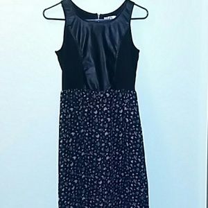 Crazy cute juniors XL 14/16 dress